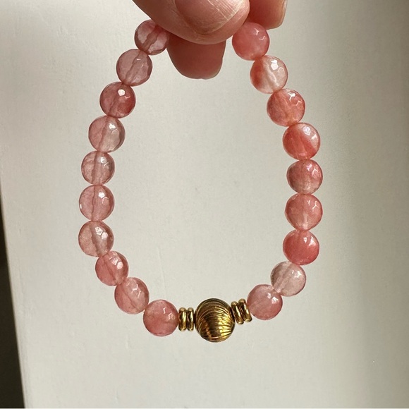 TJazelle Wave - Picture 1 of 1